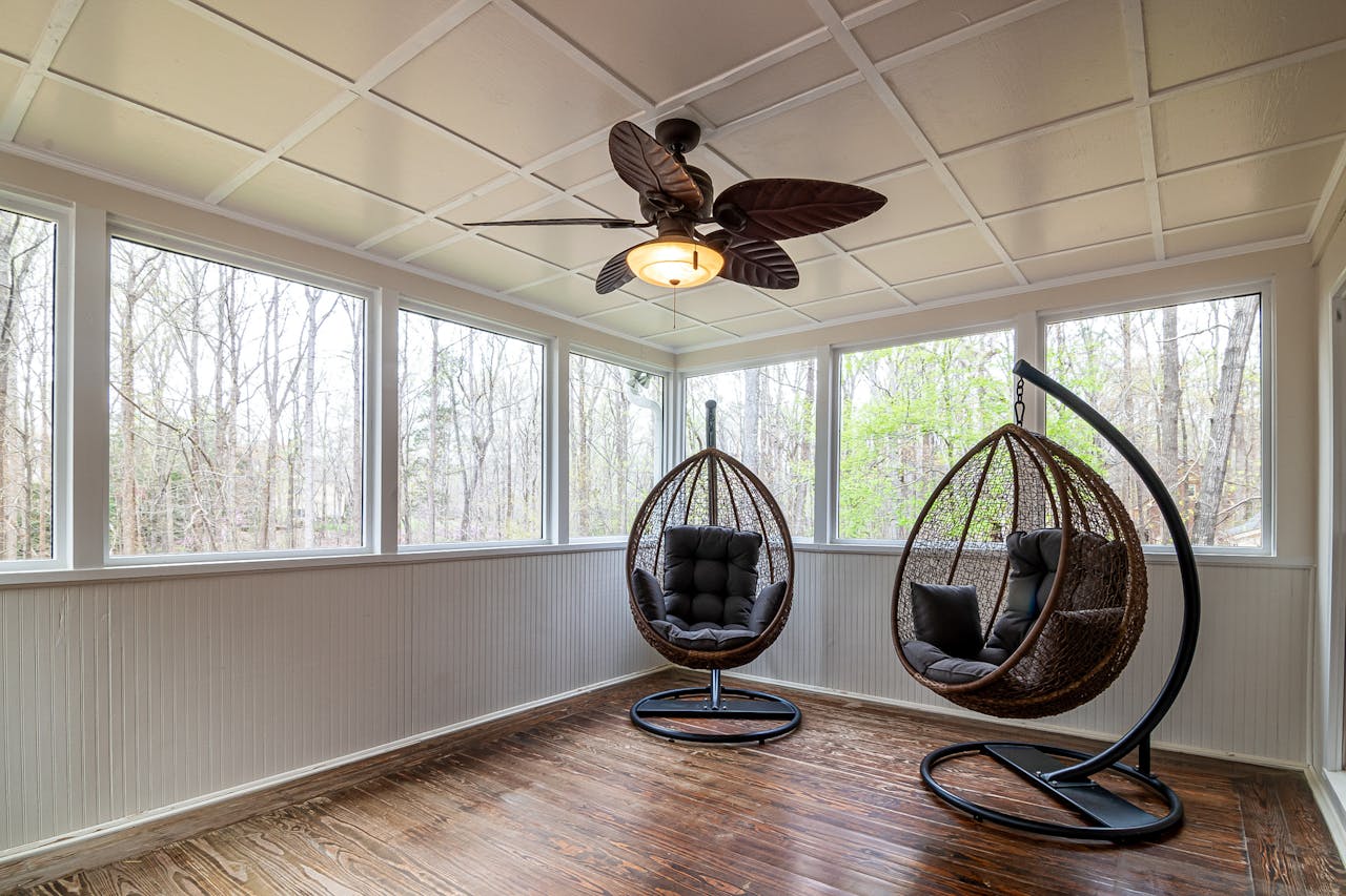 Optimize Your Energy: Reverse Your Ceiling Fan’s Direction Seasonally